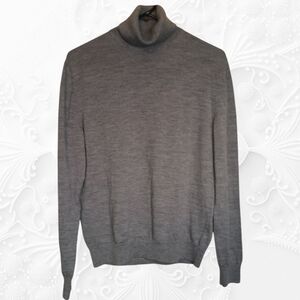 Banana Republic Lightweight Long Sleeve Grey Turtleneck Sweater Size Medium
